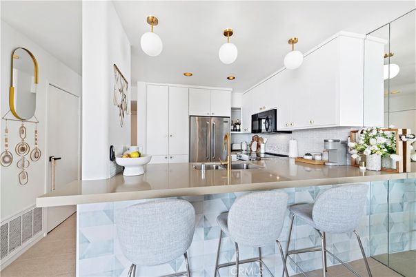 Interior, Kitchen, Pendant Lights, Stainless Steel Appliances
