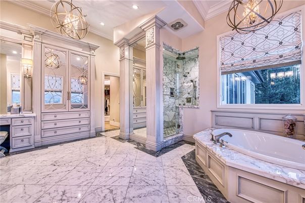 Bathroom, Interior, Marble, Pendant Lights, Recessed Lighting