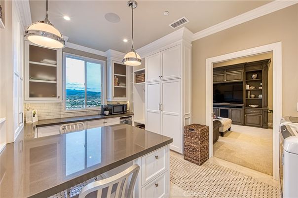 Interior, Kitchen, Pendant Lights, Recessed Lighting, Water