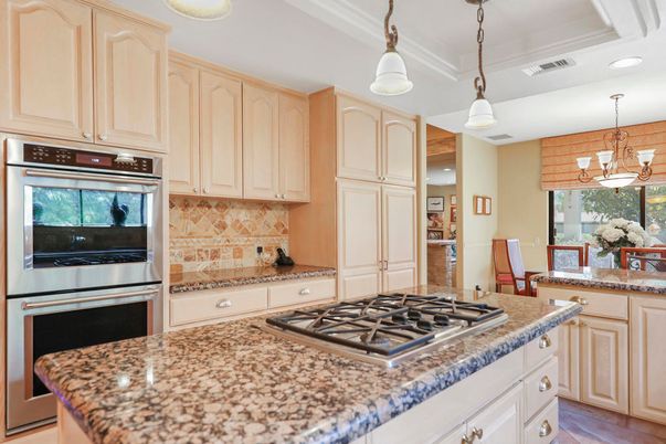 Chandelier, Dining room, Interior, Kitchen, Pendant Lights, Recessed Lighting, Stainless Steel Appliances