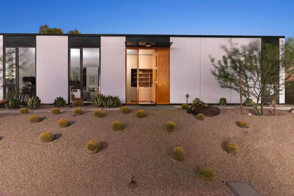 Backyard, Exterior, Facade, Modern
