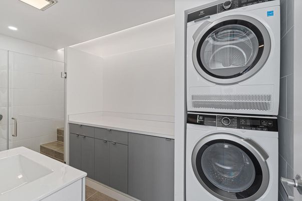 Bathroom, Interior, Recessed Lighting, Utility Closets, Washer