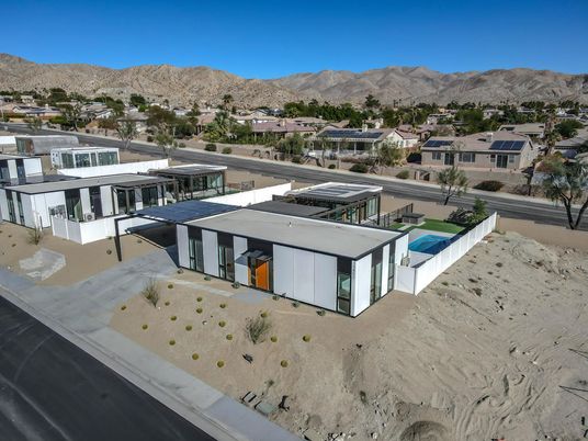 Exterior, Drone