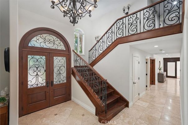 Chandelier, Interior, Recessed Lighting