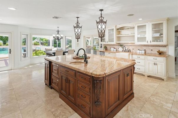 Chandelier, Dining room, Interior, Kitchen, Pendant Lights, Recessed Lighting