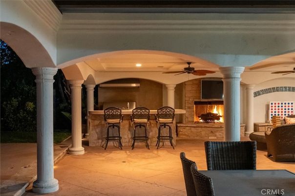 Exterior, Fireplace