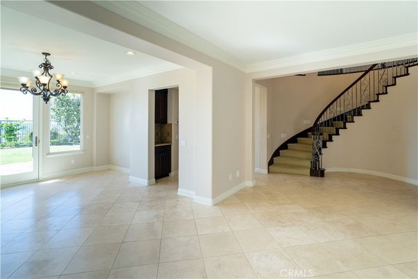 Chandelier, Empty room, Interior, Recessed Lighting