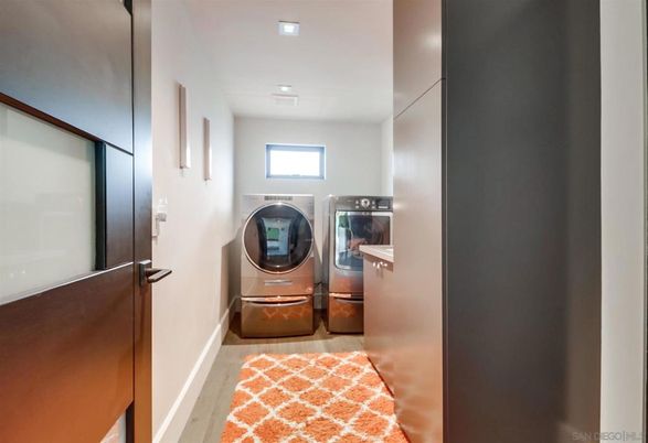 Interior, Recessed Lighting, Washer