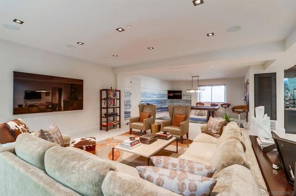 Dining room, Interior, Living room, Pendant Lights, Recessed Lighting