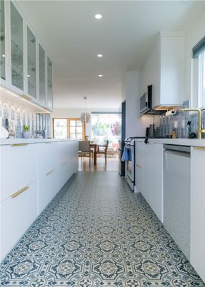 Chandelier, Dining room, Interior, Kitchen, Recessed Lighting