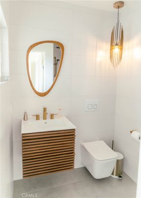 Bathroom, Interior, Pendant Lights
