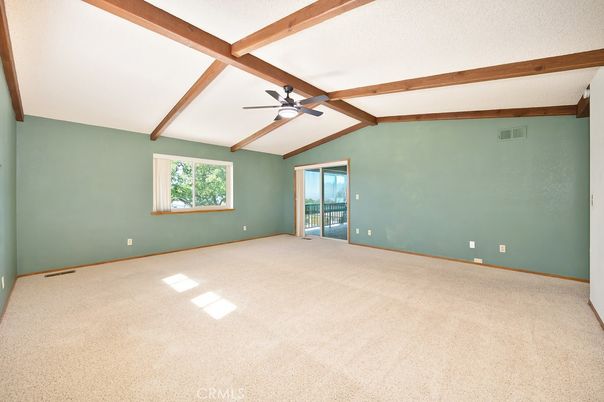 Empty room, Interior, Wooden Beams