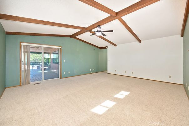 Empty room, Interior, Wooden Beams