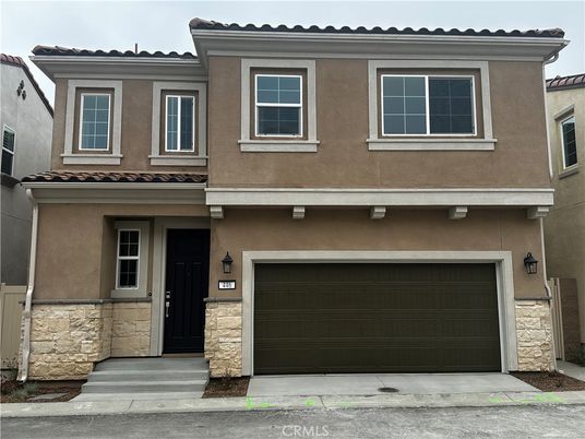 Attached, Exterior, Facade, Mediterranean