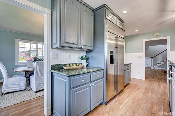 Dining room, Interior, Kitchen, Recessed Lighting, Stainless Steel Appliances, Wood Texture Flooring