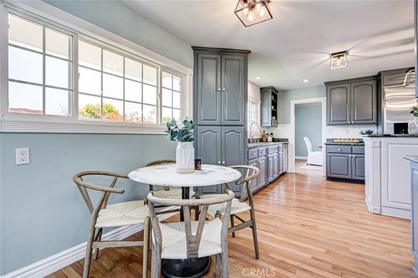 Dining room, Interior, Kitchen, Recessed Lighting, Wood Texture Flooring