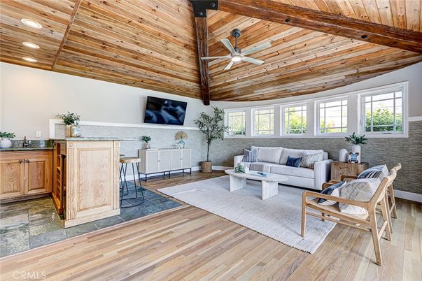 Interior, Living room, Recessed Lighting, Wooden Beams, Wooden Ceilings, Wood Texture Flooring