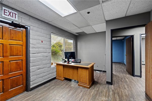 Home Office, Interior, Stone Walls, Wood Texture Flooring