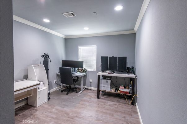 Home Office, Interior, Recessed Lighting, Wood Texture Flooring