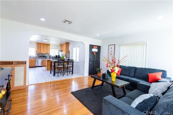 Interior, Kitchen, Living room, Recessed Lighting, Wood Texture Flooring