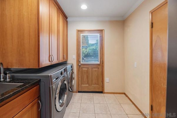 Interior, Recessed Lighting, Washer