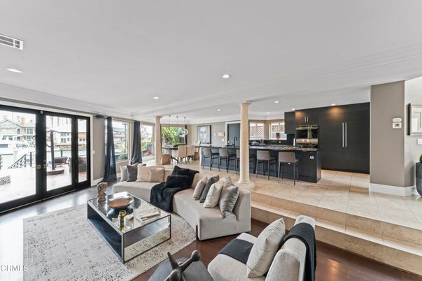 Interior, Kitchen, Living room, Pendant Lights, Recessed Lighting, Stainless Steel Appliances, Wood Texture Flooring