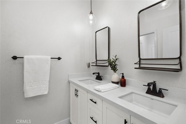 Bathroom, Dual Sink Vanities, Interior, Pendant Lights
