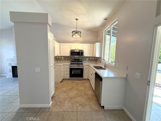 Interior, Kitchen, Pendant Lights, Stainless Steel Appliances