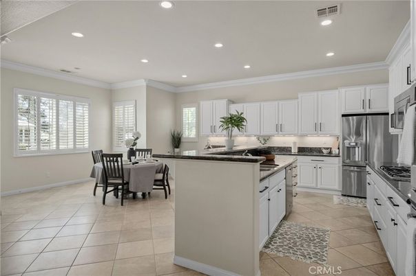 Dining room, Interior, Kitchen, Recessed Lighting, Stainless Steel Appliances