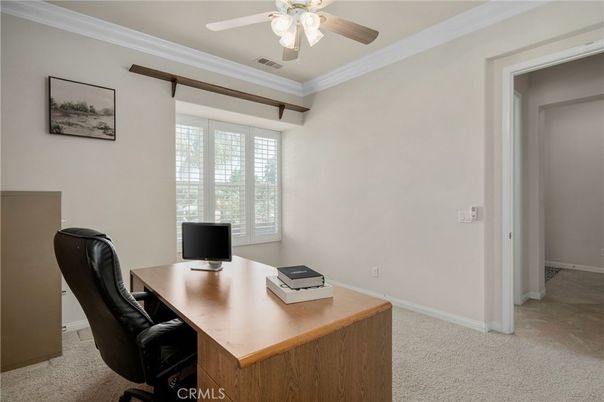 Home Office, Interior