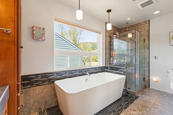 Bathroom, Free Standing Baths, Glass Shower, Interior, Pendant Lights, Recessed Lighting