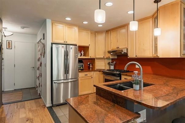 Interior, Kitchen, Pendant Lights, Recessed Lighting, Wood Texture Flooring