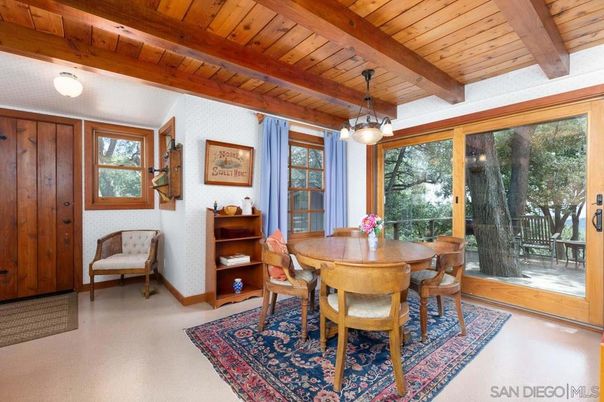 Dining room, Interior, Pendant Lights, Wooden Beams, Wooden Ceilings