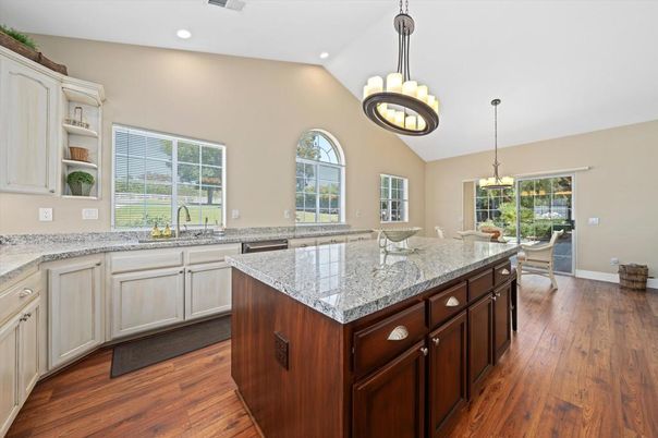 Chandelier, Dining room, Interior, Kitchen, Pendant Lights, Recessed Lighting, Wood Texture Flooring