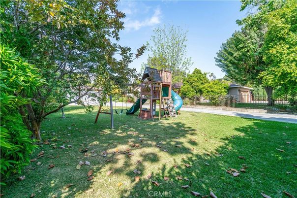 Backyard, Exterior, Playground