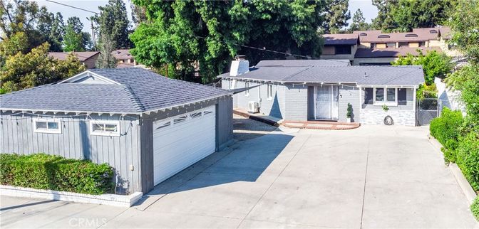 Attached, Detached Garage, Exterior, Facade, Solar Panels, None