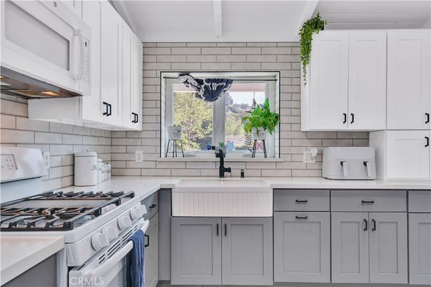 Interior, Kitchen, Stainless Steel Appliances