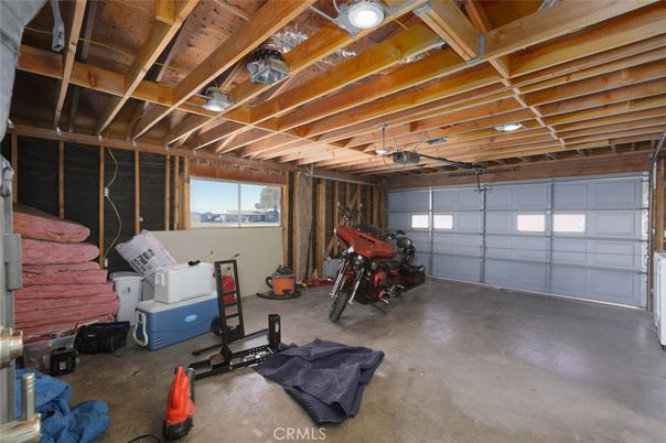 Garage, Interior, Wooden Beams, Wooden Ceilings