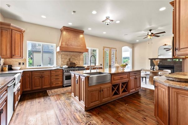 Dining room, Interior, Kitchen, Recessed Lighting, Stainless Steel Appliances, Wood Texture Flooring