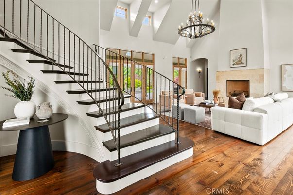 Chandelier, Fireplace, Interior, Living room, Pendant Lights, Wood Texture Flooring