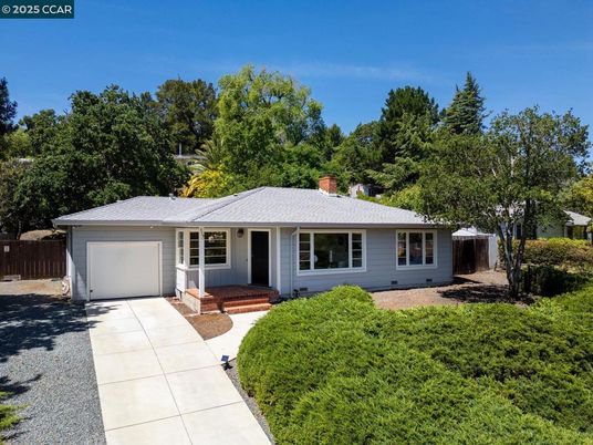 Attached, Exterior, Facade, Ranch