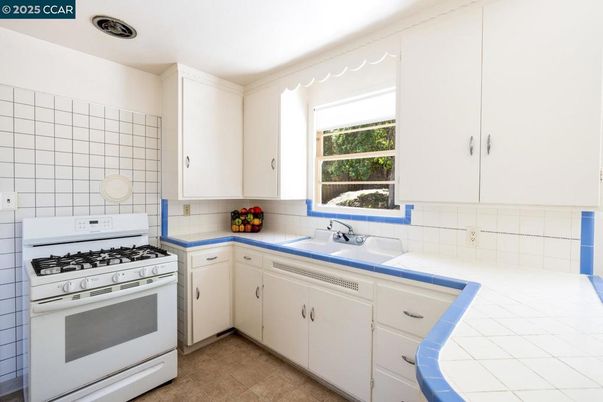 Interior, Kitchen, Tile Countertops