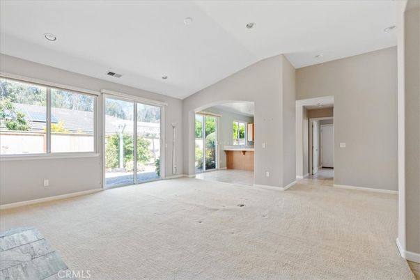 Empty room, Interior, Recessed Lighting