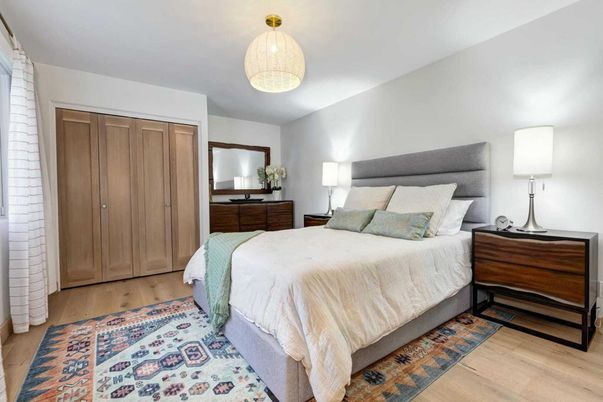 Bedroom, Interior, Pendant Lights, Wood Texture Flooring