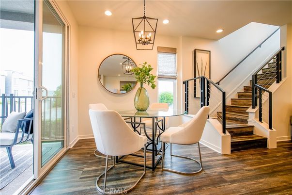 Chandelier, Dining room, Interior, Pendant Lights, Recessed Lighting, Wood Texture Flooring