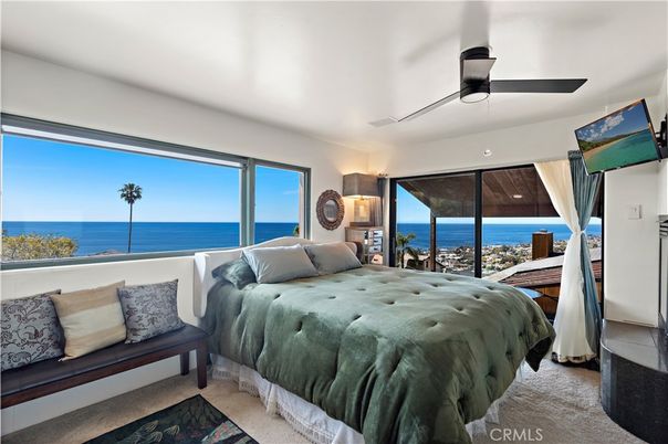 Bedroom, Interior, Water