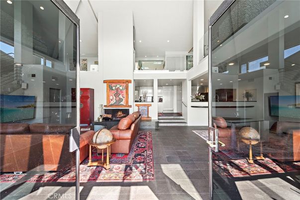 Fireplace, Interior, Recessed Lighting