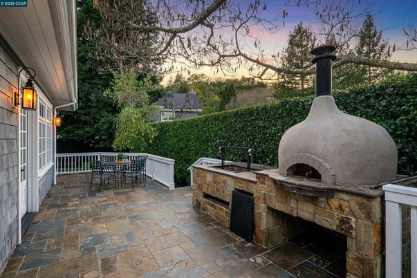Exterior, Fireplace