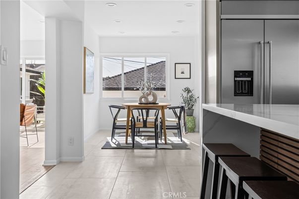 Dining room, Interior, Recessed Lighting