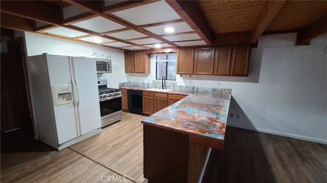 Interior, Kitchen, Recessed Lighting, Stainless Steel Appliances, Wooden Beams, Wooden Ceilings, Wood Texture Flooring
